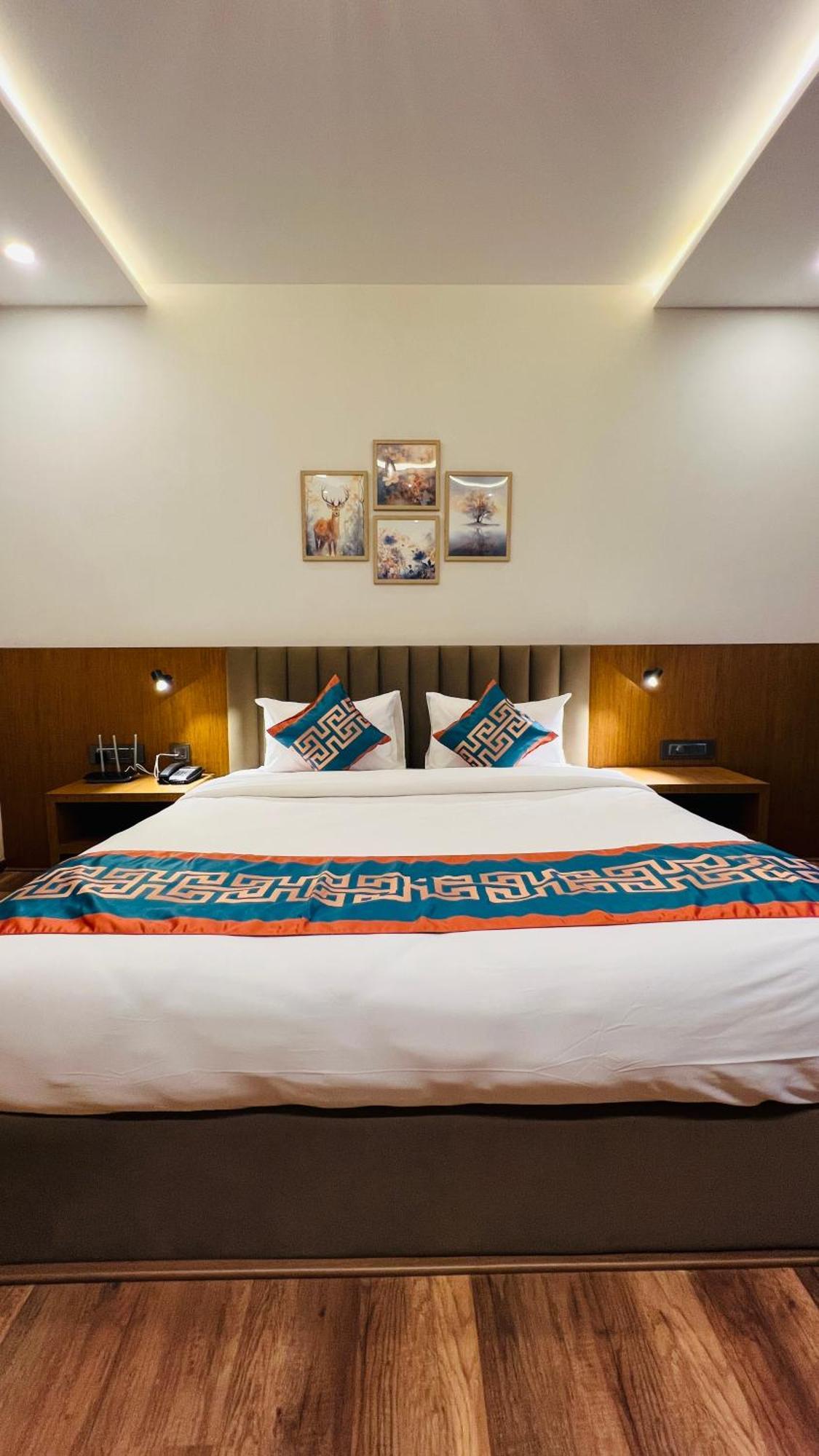 Hotel Aashraya Dod Jala Eksteriør billede